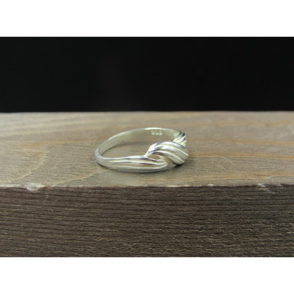Size 6.5 Sterling Silver Odd Pattern Rustic Band … - image 2